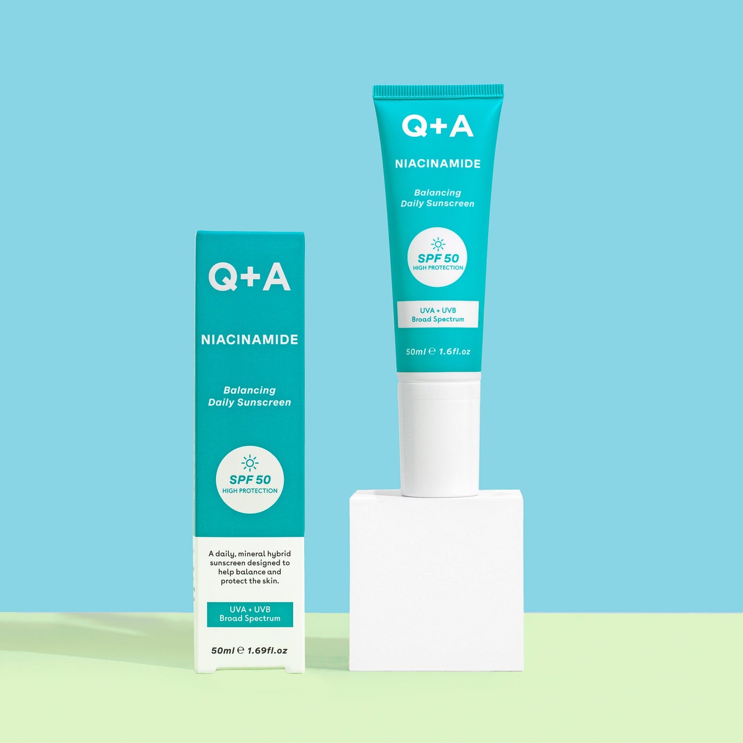 Q+A Niacinamide Balancing Daily Sunscreen SPF50 tasapainottava aurinkovoide pakkaus